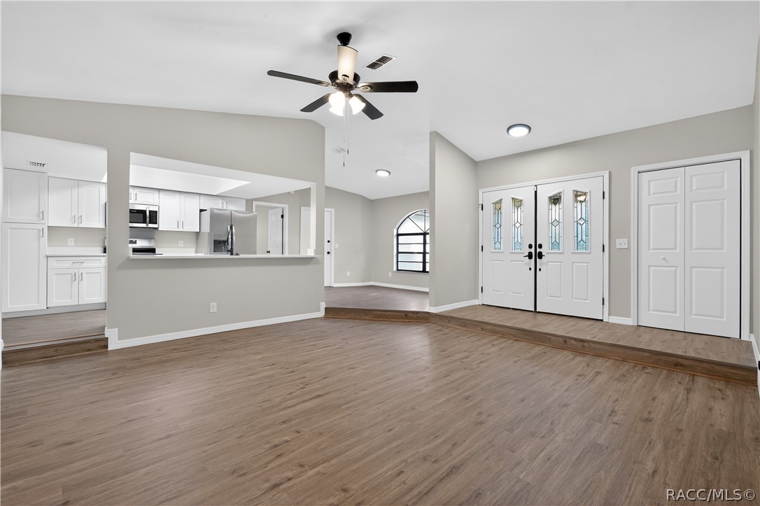 1060 East Rockefeller Lane Hernando, FL 34442 - Photo 4 of 35 Gallery Image 4