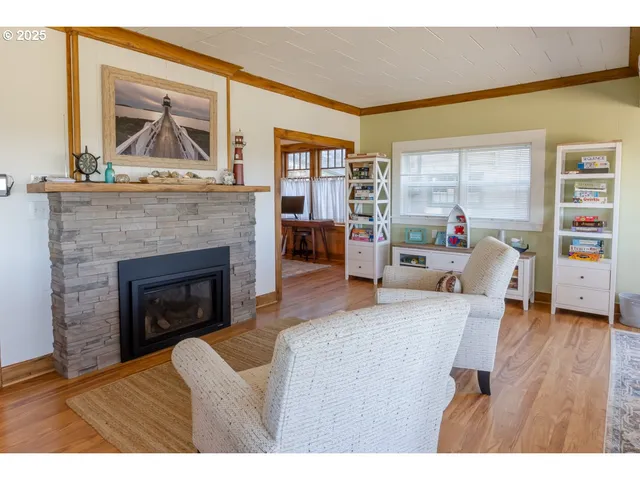 $1,320,000 | 1271 South Promenade, Seaside, OR 97138