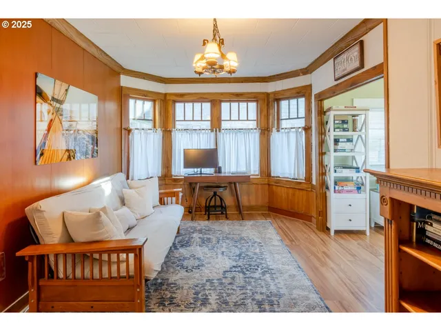 $1,320,000 | 1271 South Promenade, Seaside, OR 97138