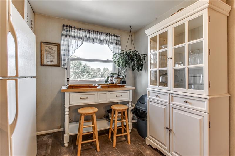 199 Old Ridge Road Coraopolis, PA 15108 - Photo 13 of 25 Gallery Image 13