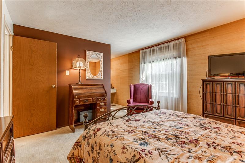 199 Old Ridge Road Coraopolis, PA 15108 - Photo 16 of 25 Gallery Image 16