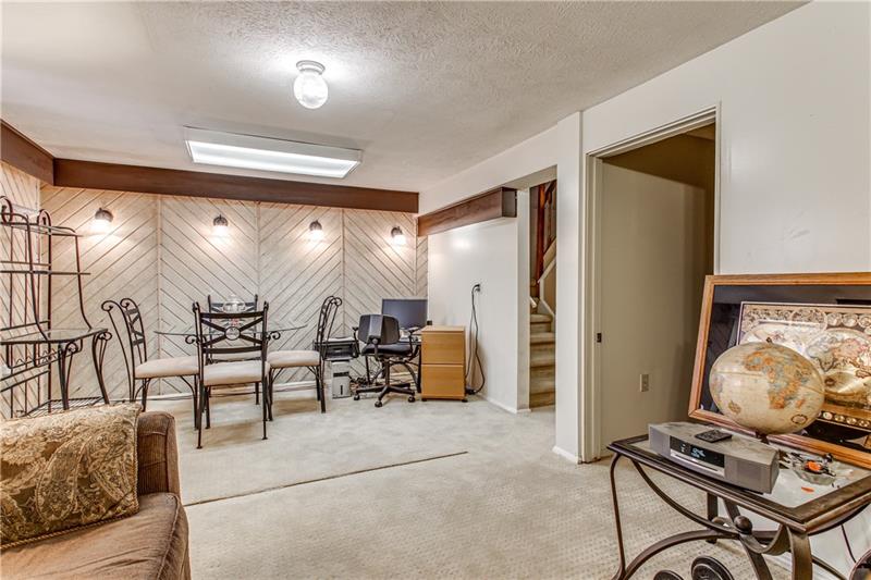 199 Old Ridge Road Coraopolis, PA 15108 - Photo 5 of 25 Gallery Image 5