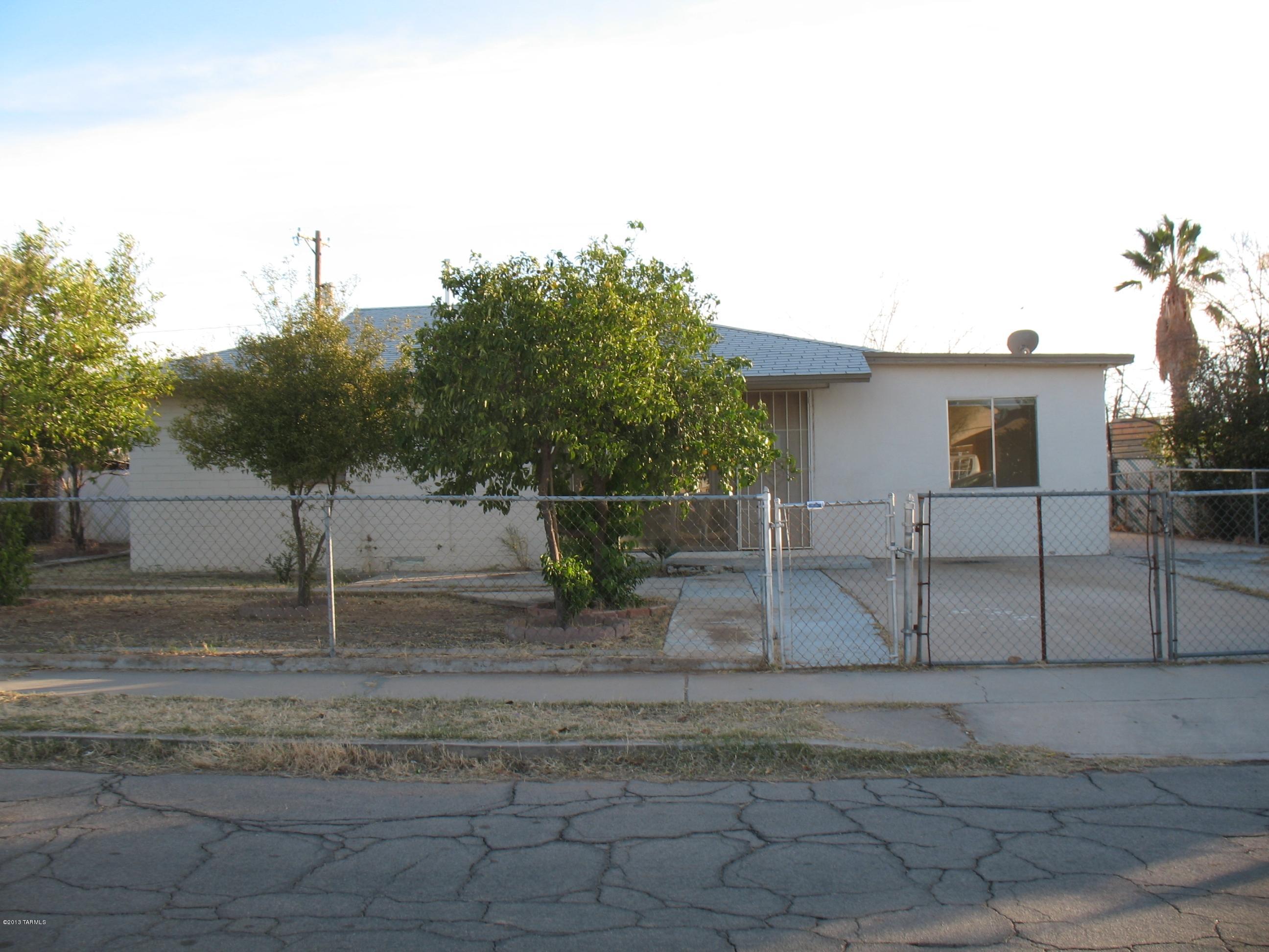 2702 Rickey Vista Tucson, AZ 85713 - Photo 3 of 7 Gallery Image 3
