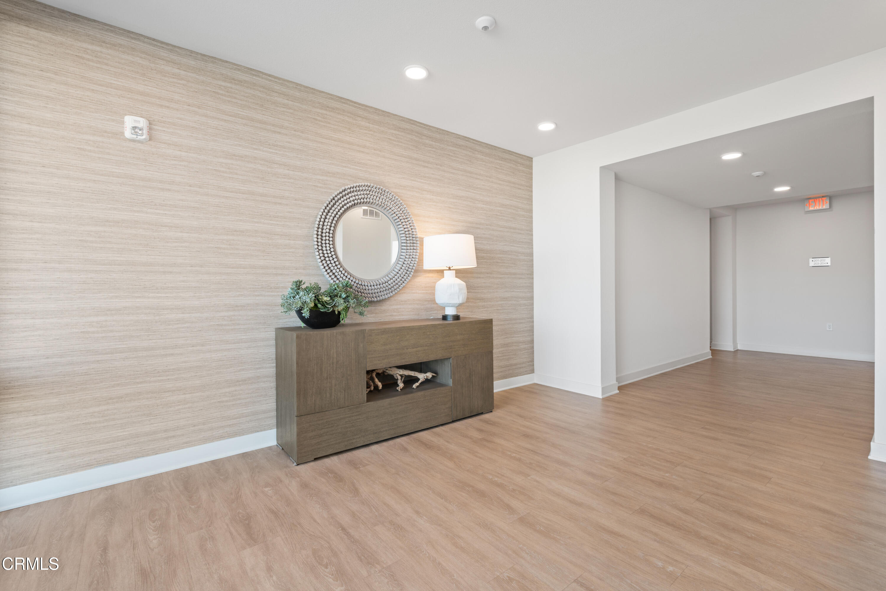 2860 Wagon Wheel Road, Unit 202 Oxnard, CA 93036 - Photo 3 of 60 7_11597045_174813_174813-EI-107