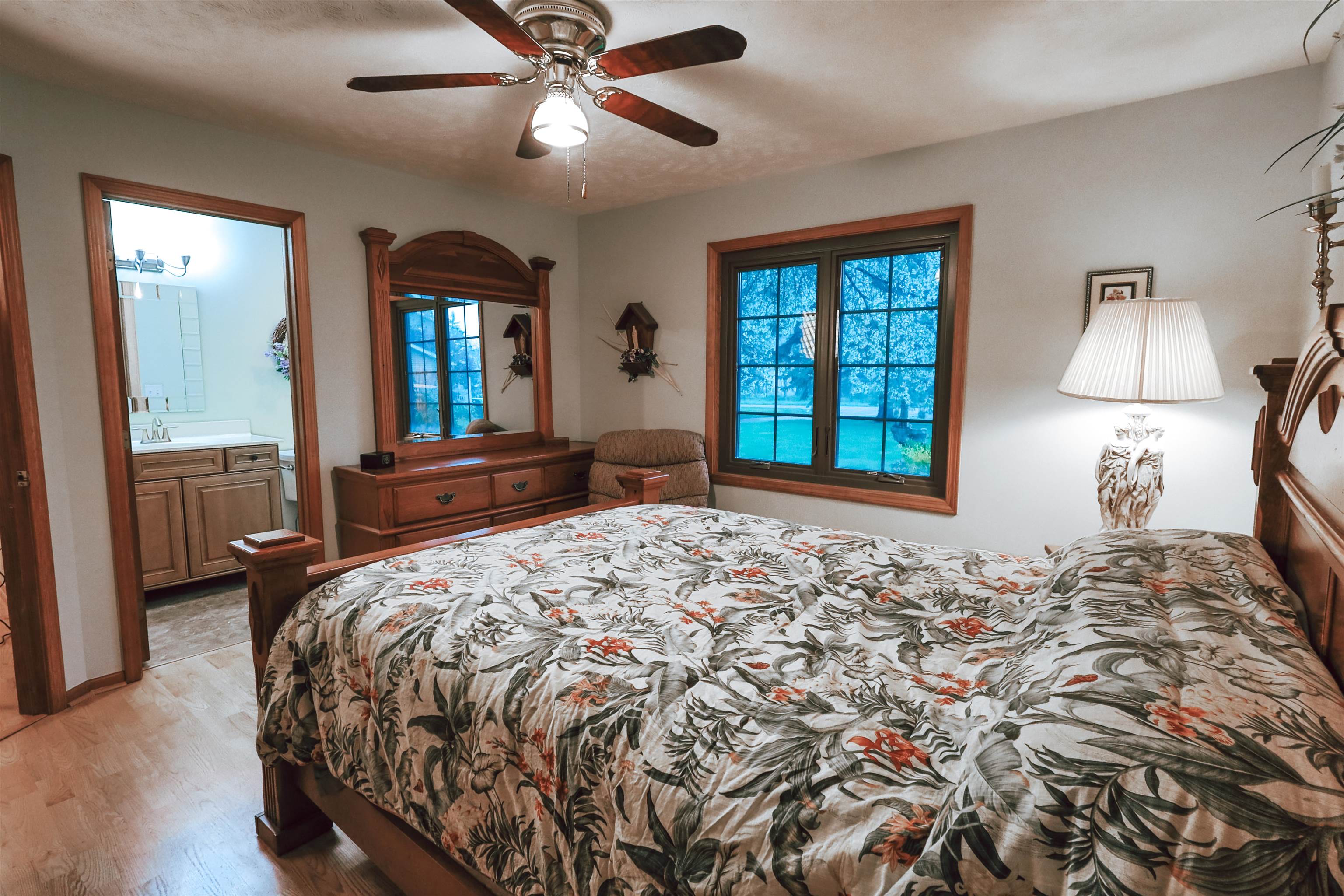 13686 Hedeen Road Traverse City, MI 49686 - Photo 10 of 56 1947061-27190AC8-DB39-43BA-B897-7385A88C40D3.JPG