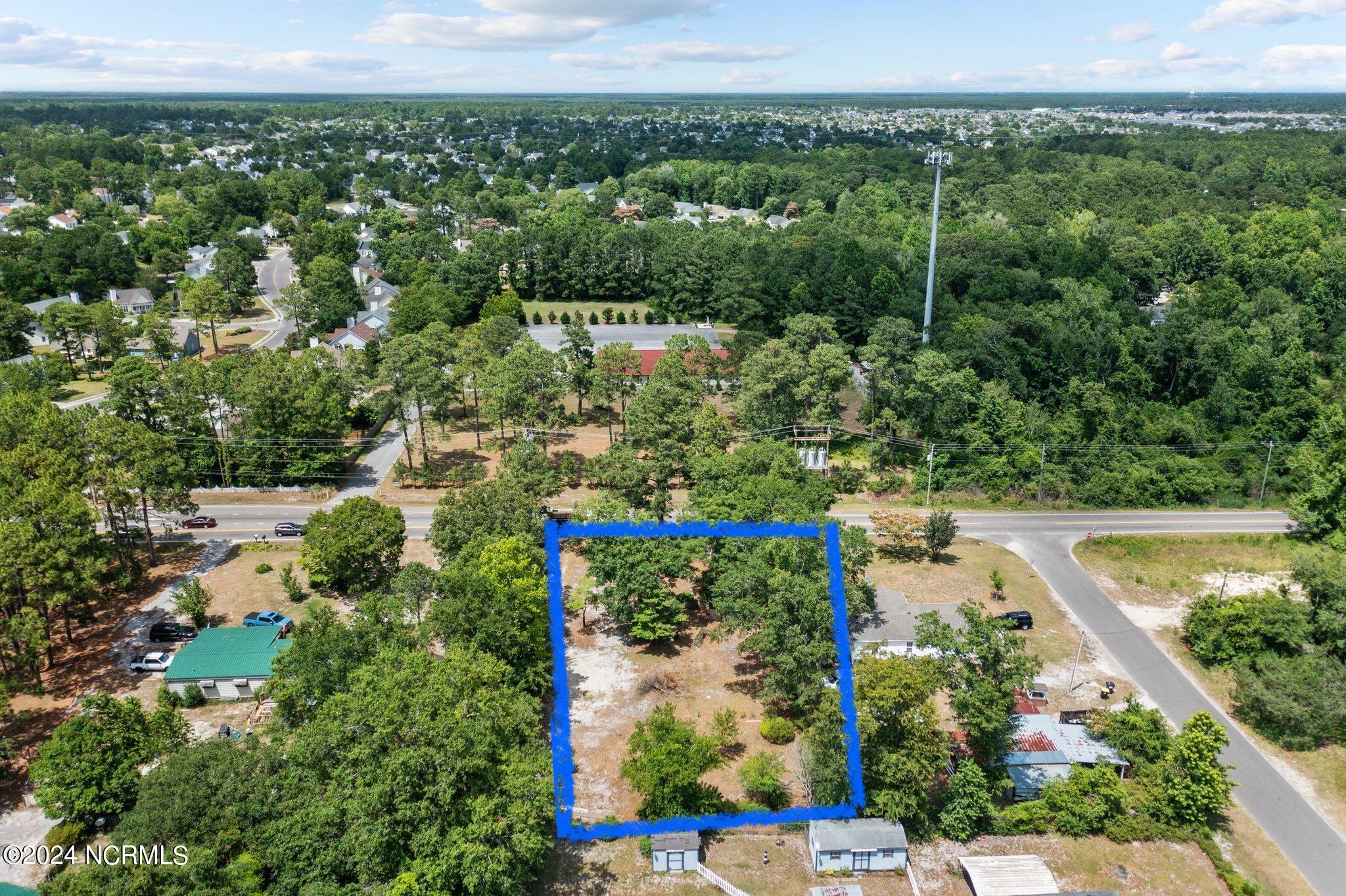 6122 Gordon Road Wilmington, NC 28411 - Photo 2 of 18 17-web-or-mls-DJI_0222 copy