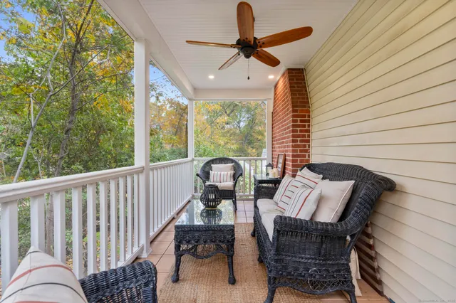 $589,900 | 32 Cedarhurst Lane, Milford, CT 06461