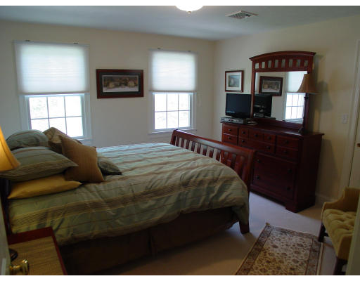 225 Sugar Road Bolton, MA 01740 - Photo 11 of 12