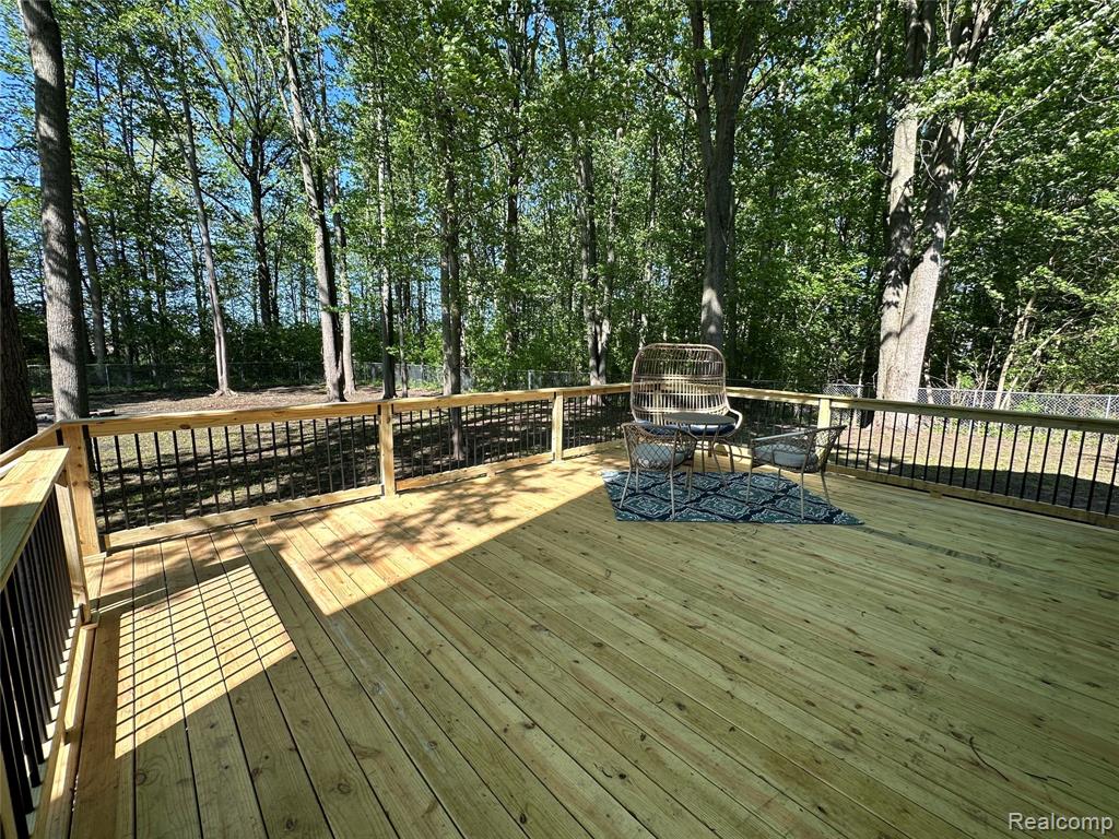 4233 State Road Fort Gratiot, MI 48059 - Photo 10 of 64