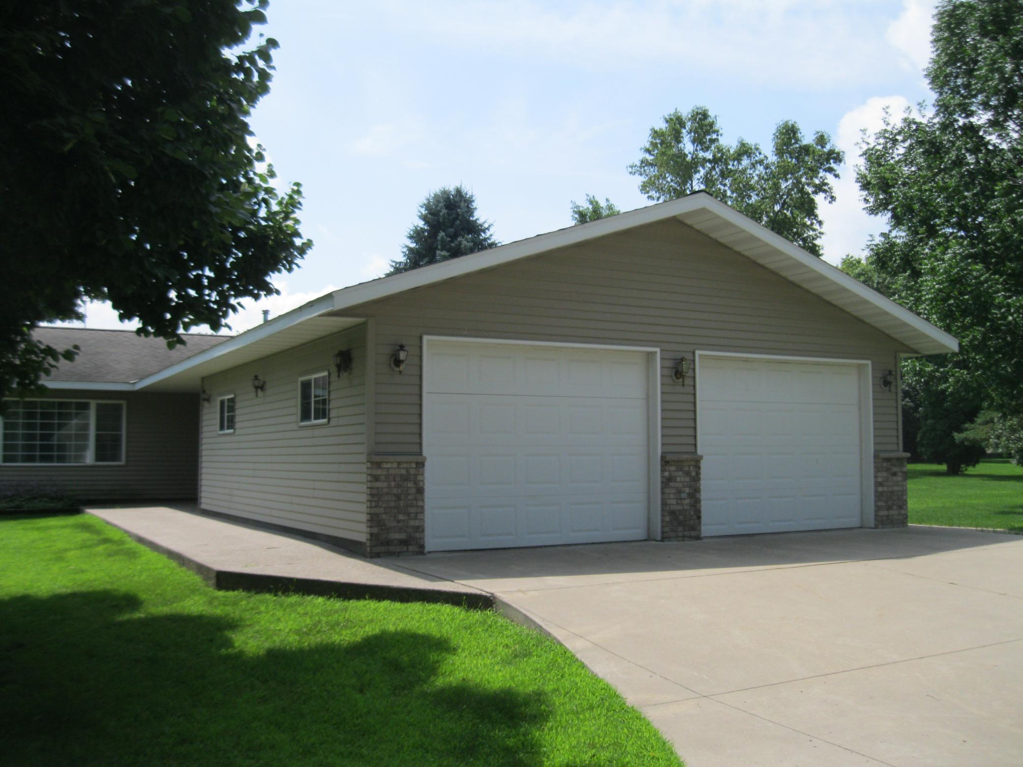 356 Circle Drive St. Martin, MN 56376 - Photo 9 of 32