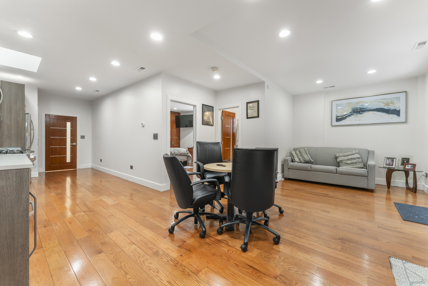 4122 West Grand Avenue Chicago, IL 60651 - Photo 5 of 44