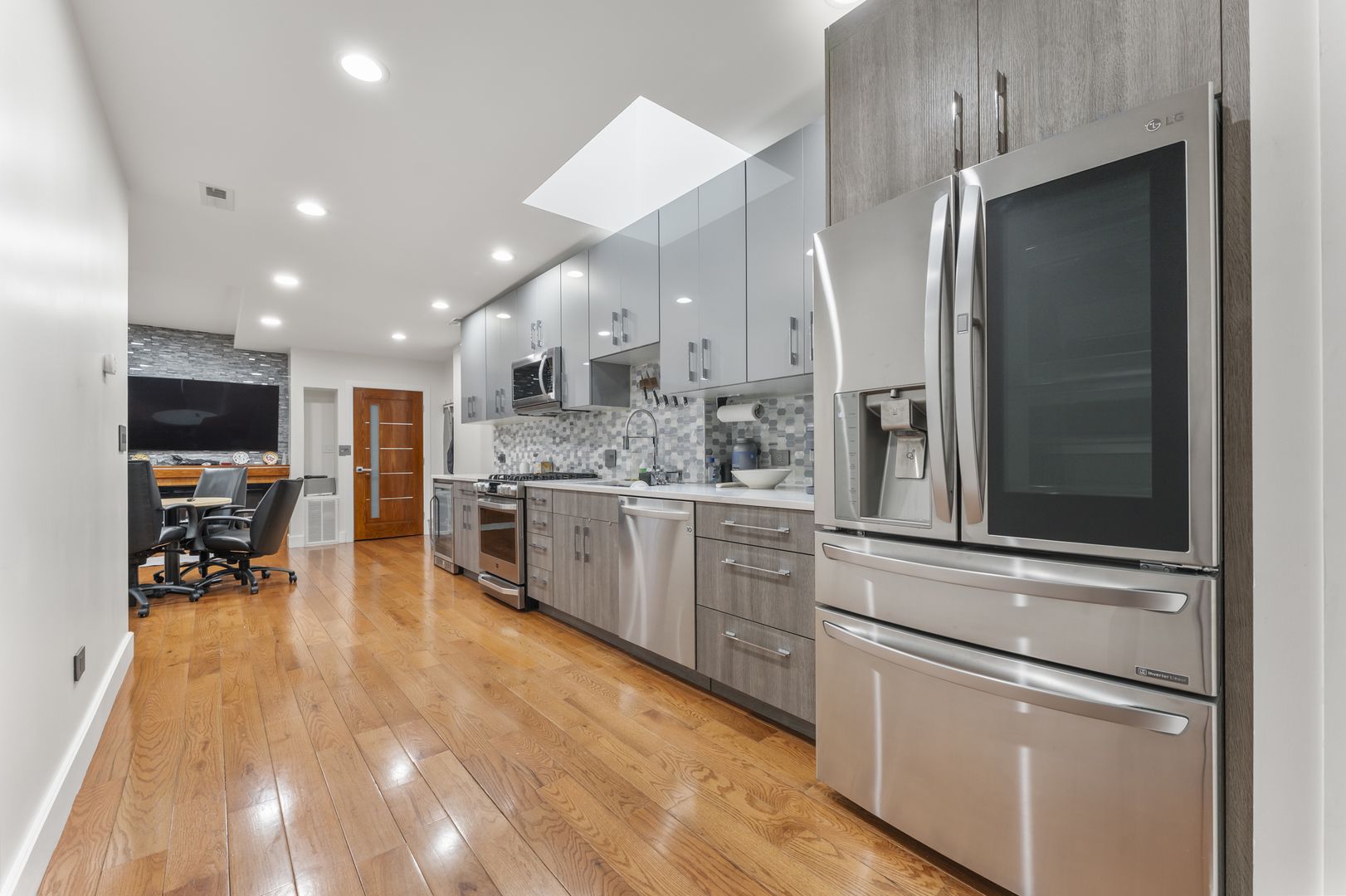 4122 West Grand Avenue Chicago, IL 60651 - Photo 7 of 44