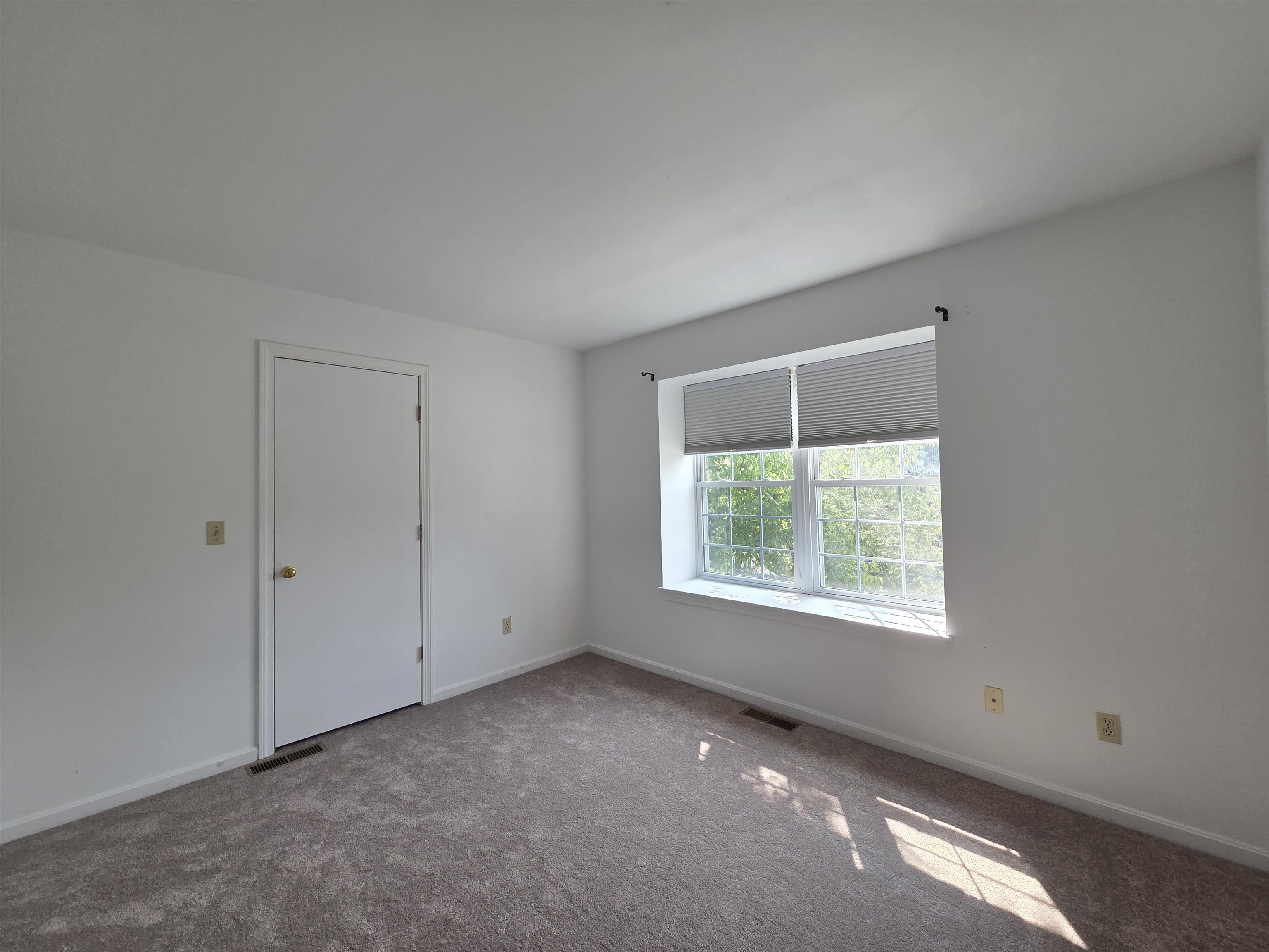 115 Rivers Edge Drive Burlington, VT 05408 - Photo 14 of 20