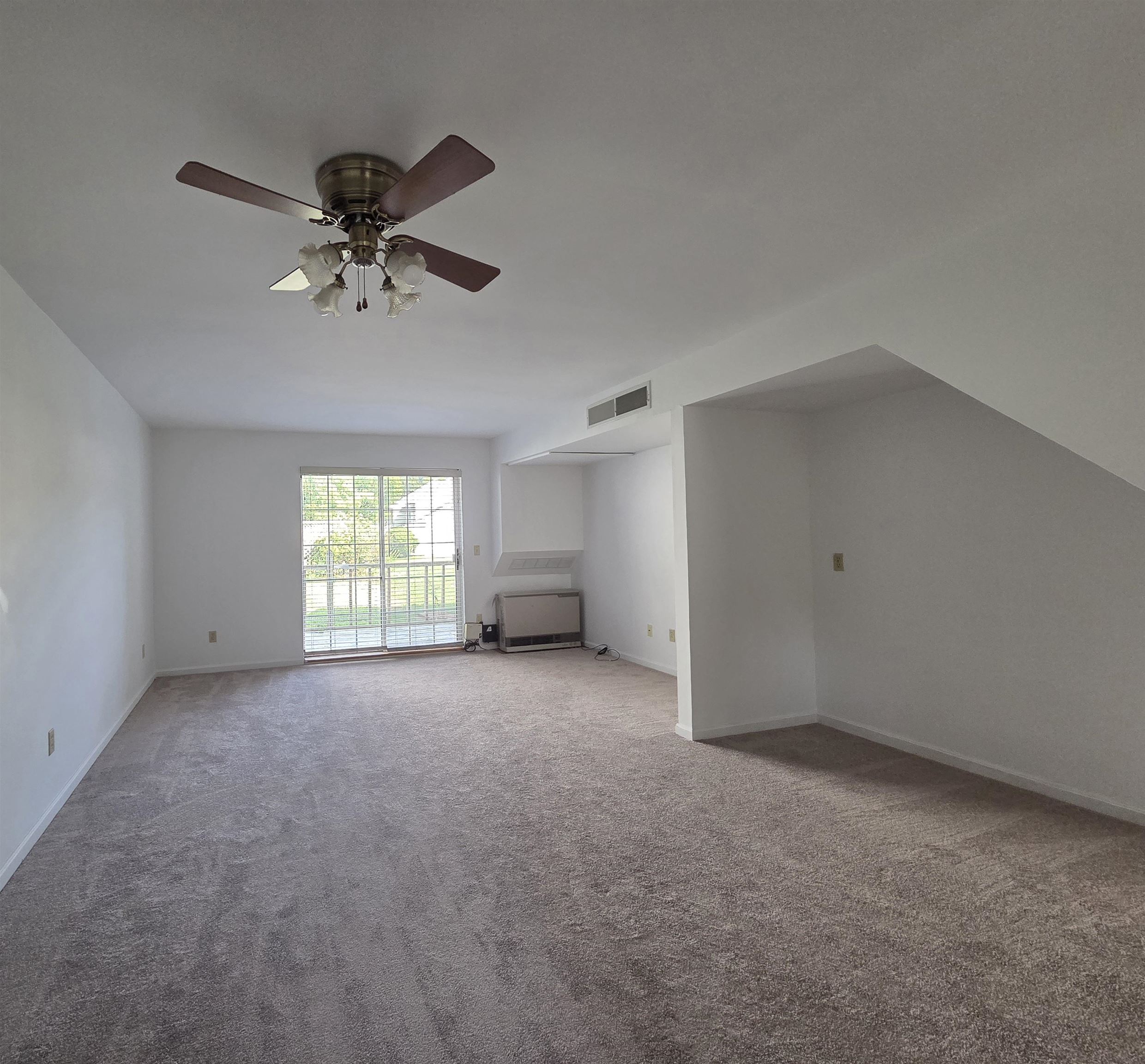 115 Rivers Edge Drive Burlington, VT 05408 - Photo 7 of 20