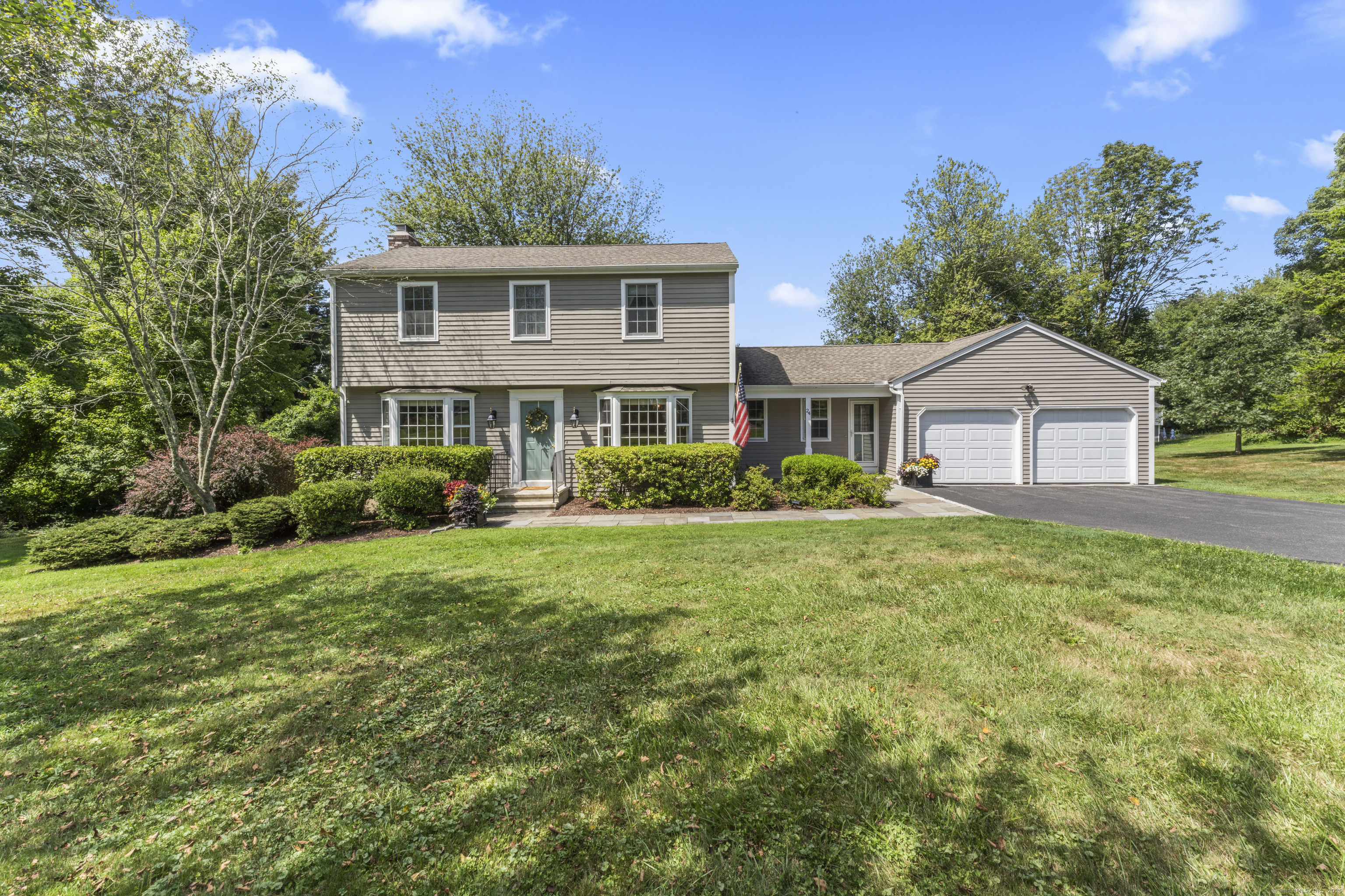 Cul-de-sac neighborhood. Welcome to 24 Valley View Road. Set back from the road, the home has a useable front yard and welcoming curb appeal