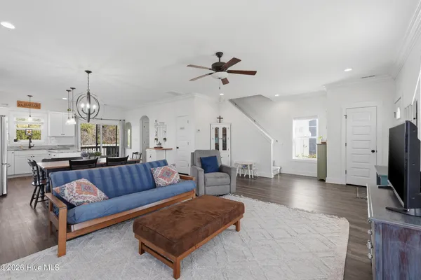 $315,000 | 304 Holbrook Lane, Hubert, NC 28539