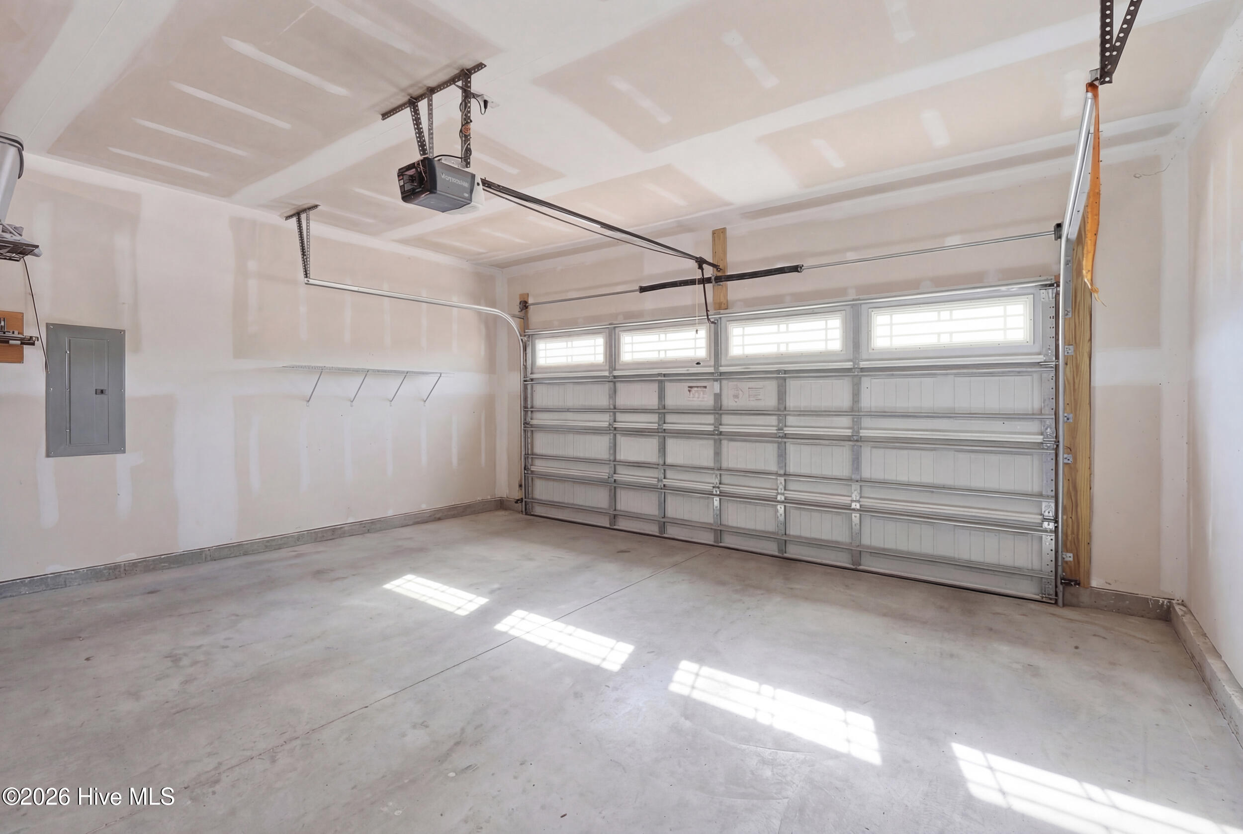 304 Holbrook Lane Hubert, NC 28539 - Photo 25 of 54 25_garage