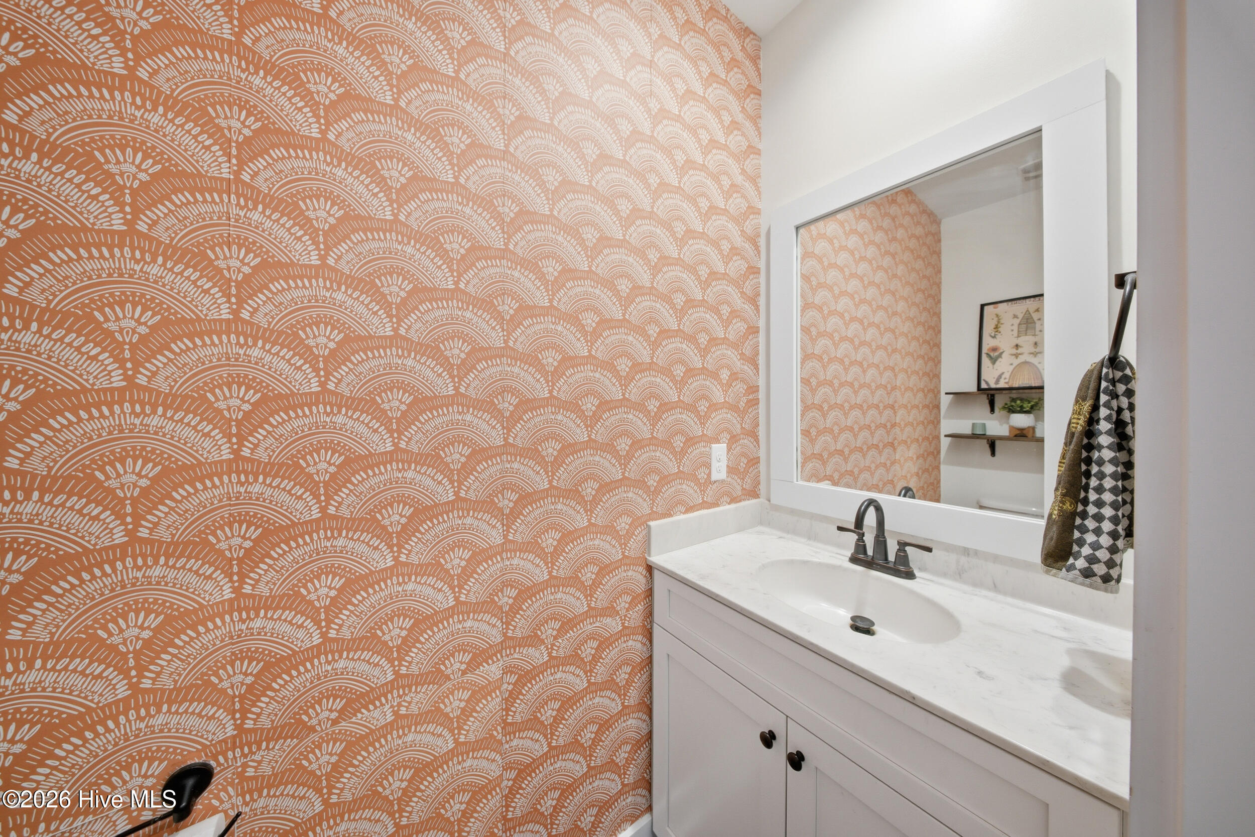 304 Holbrook Lane Hubert, NC 28539 - Photo 26 of 54 26_first floor half bath