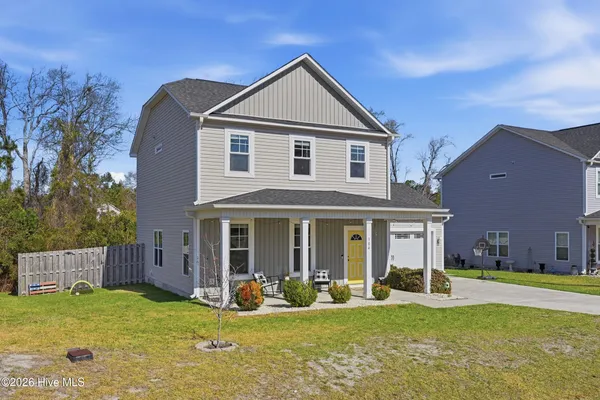 $315,000 | 304 Holbrook Lane, Hubert, NC 28539