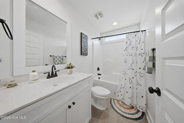 $315,000 | 304 Holbrook Lane, Hubert, NC 28539