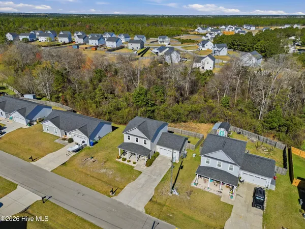 $315,000 | 304 Holbrook Lane, Hubert, NC 28539