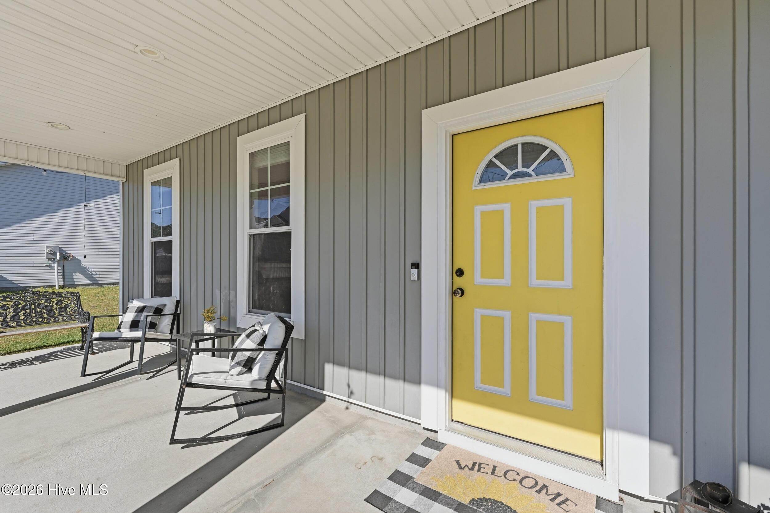 304 Holbrook Lane Hubert, NC 28539 - Photo 5 of 54 5_front door