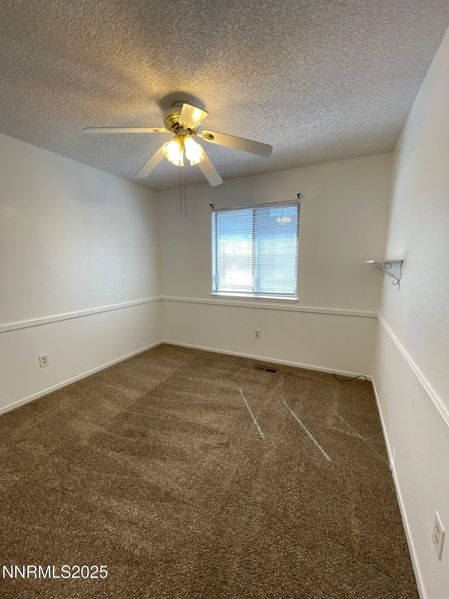 1785 Shadow Park Drive Reno, NV 89523 - Photo 14 of 19 down-net_http20251003-209-22h93s