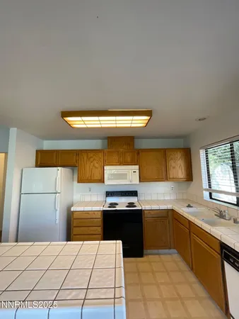 $2,389 | 1785 Shadow Park Drive, Reno, NV 89523