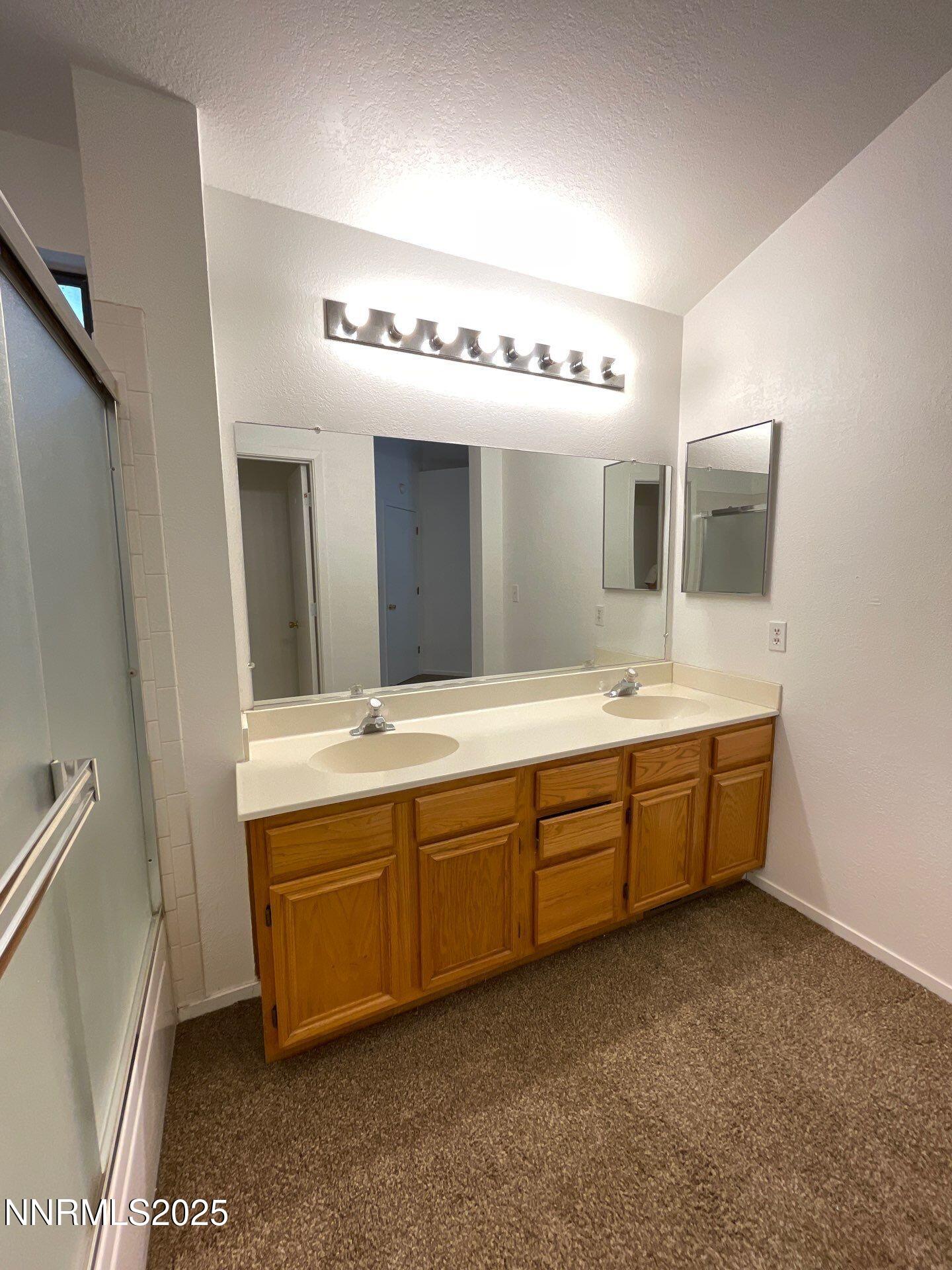 1785 Shadow Park Drive Reno, NV 89523 - Photo 10 of 19 down-net_http20251003-180-qiehh4