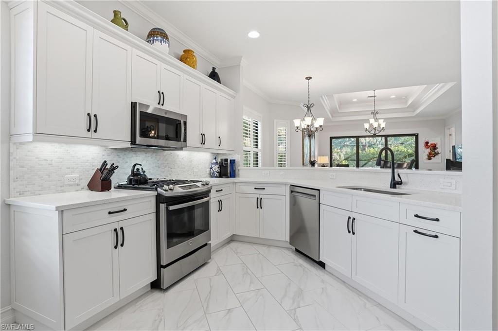 6648 Roma Way Naples, FL 34113 - Photo 5 of 50