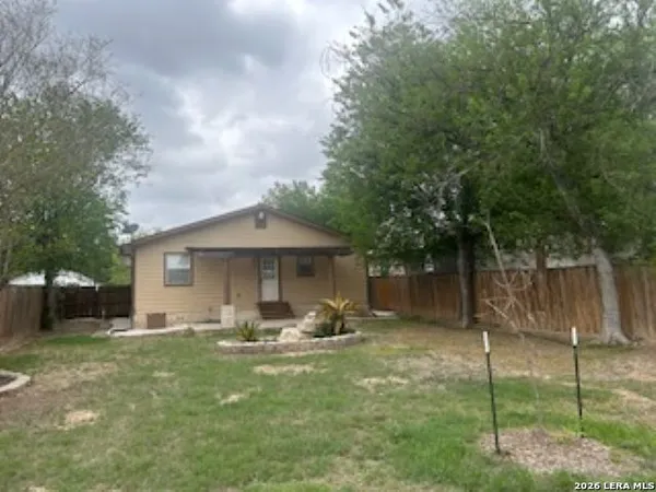 $1,550 | 4930 Bluff Street, San Antonio, TX 78228