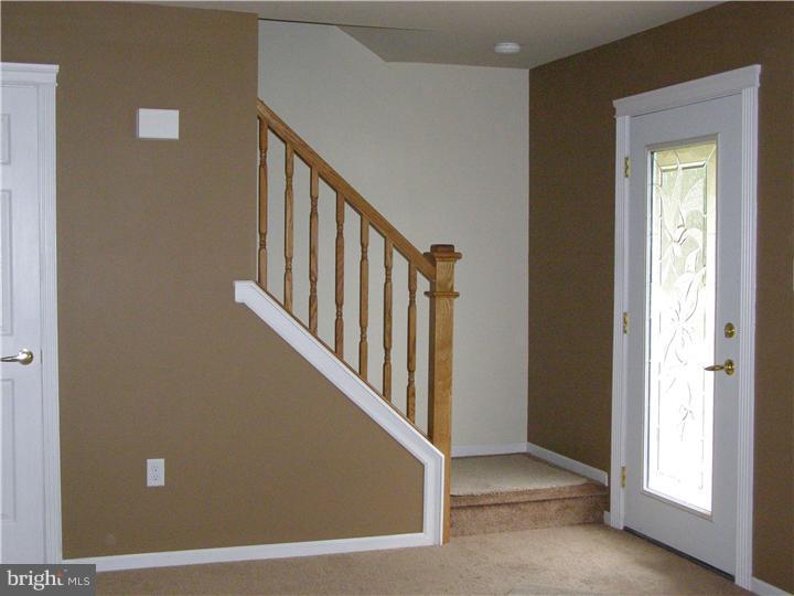 447 Old Erial Road Sicklerville, NJ 08081 - Photo 6 of 17 Living Room