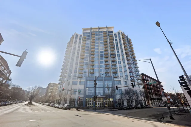 $375,000 | 1600 South Indiana Avenue, Unit 907, Chicago, IL 60616