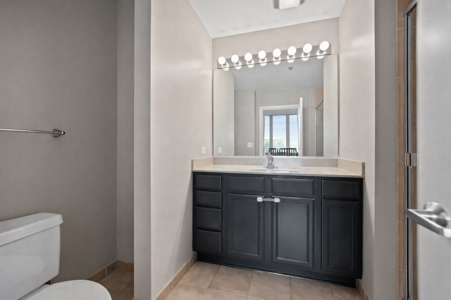 1600 South Indiana Avenue, Unit 907 Chicago, IL 60616 - Photo 8 of 17