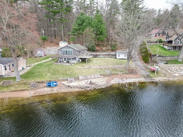 $2,950 | 27 Carrier Lane, Sutton, MA 01590