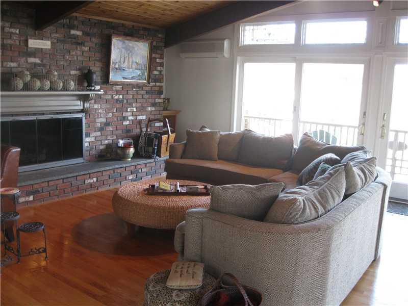 112 Israel Head Road Ogunquit, ME 03907 - Photo 15 of 24 Living Room. Sunny Living Room with...