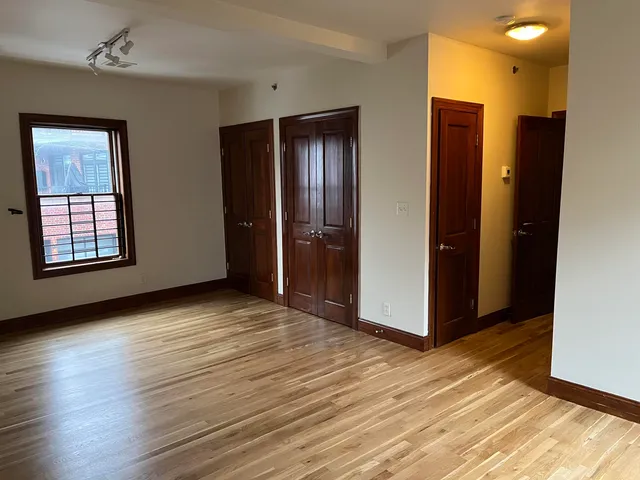 $4,700 | 377 1st Street, Unit 2, Jersey City, NJ 07302
