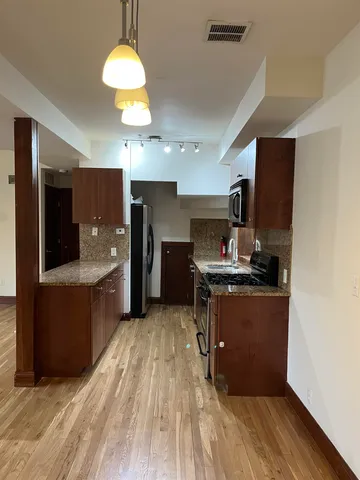 $4,700 | 377 1st Street, Unit 2, Jersey City, NJ 07302