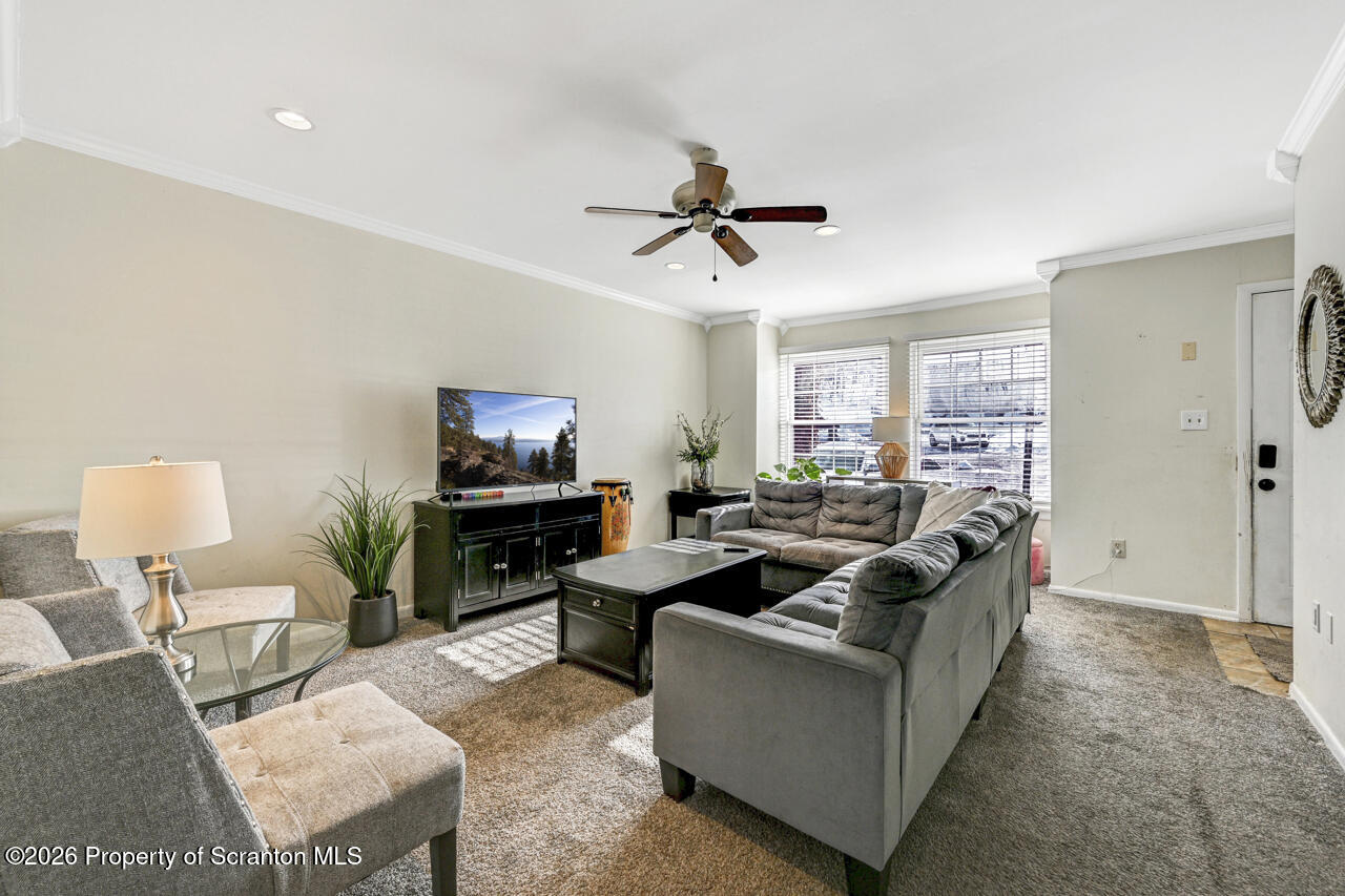 4 Hunts Court Clarks Summit, PA 18411 - Photo 5 of 49 4HuntsCt04-jpg