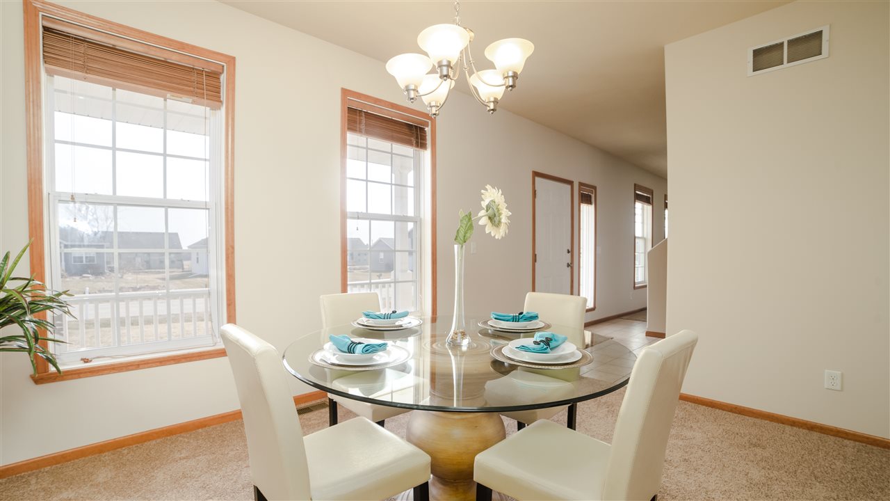 697 Overture Way Roscoe, IL 61073 - Photo 8 of 25 Gallery Image 8
