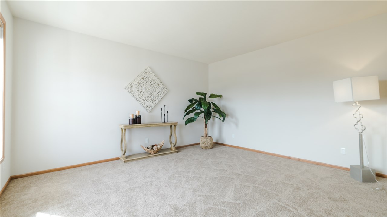 697 Overture Way Roscoe, IL 61073 - Photo 9 of 25 Gallery Image 9