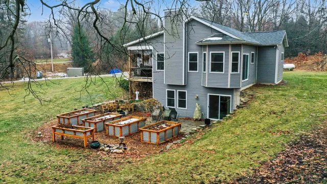 $400,000 | 10599 West H Avenue, Kalamazoo, MI 49009