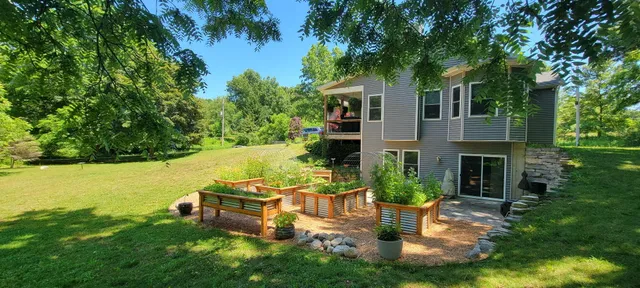 $400,000 | 10599 West H Avenue, Kalamazoo, MI 49009