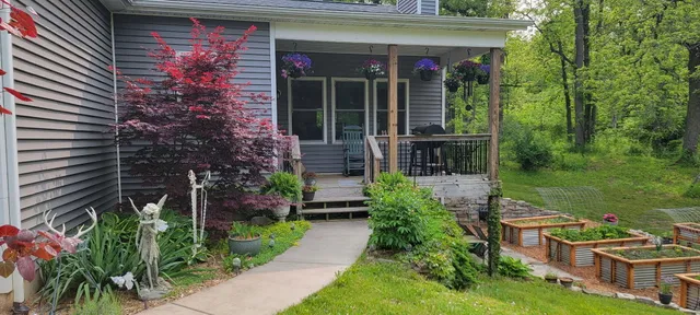 $400,000 | 10599 West H Avenue, Kalamazoo, MI 49009