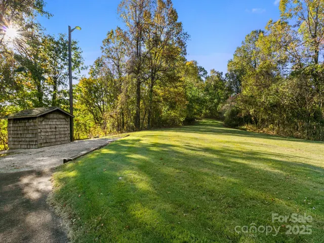 $1,695,000 | 5481 Greenville Highway, Zirconia, NC 28790