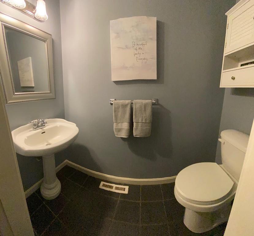 63 Smith Road Charlton, MA 01507 - Photo 9 of 24 Gallery Image 9