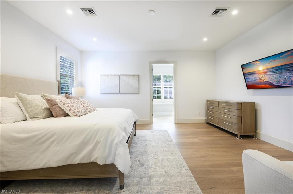 1844 Alamanda Drive Naples, FL 34102 - Photo 41 of 50 King-Sized Bed