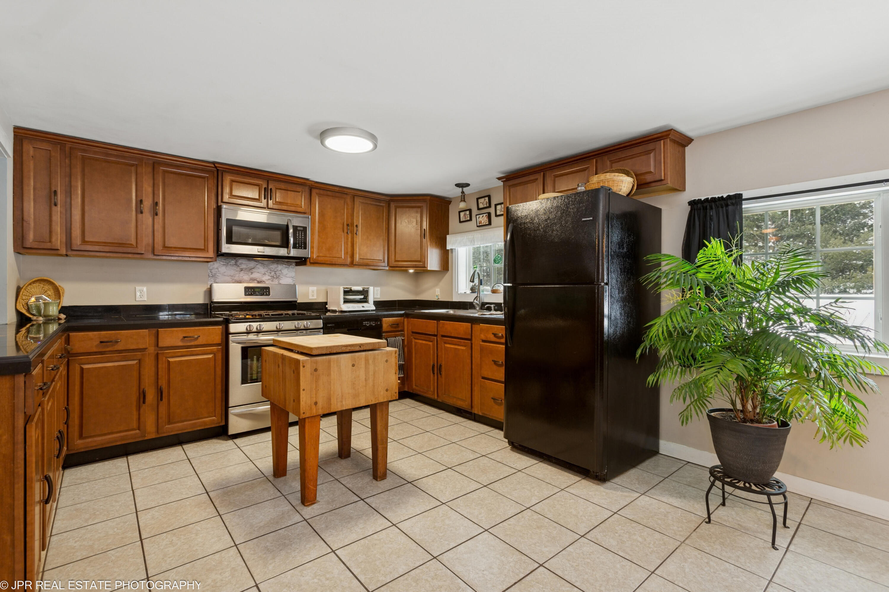 1830 South Park Road Benton Harbor, MI 49022 - Photo 4 of 31 15