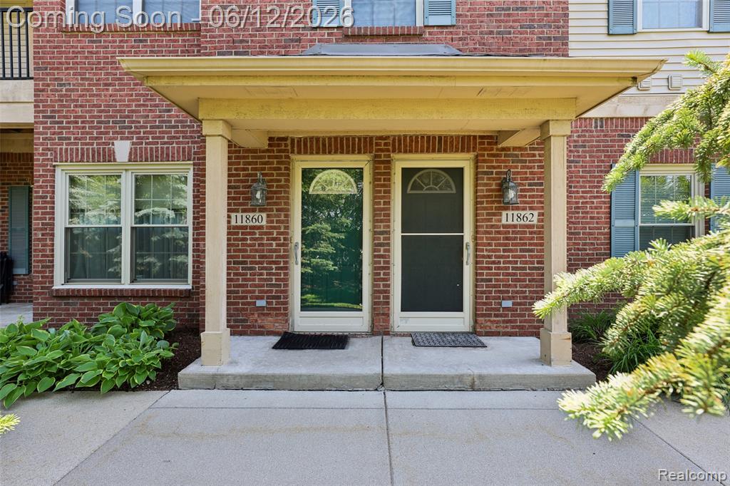 11862 Farmington Road Livonia, MI 48150 - Photo 1 of 29