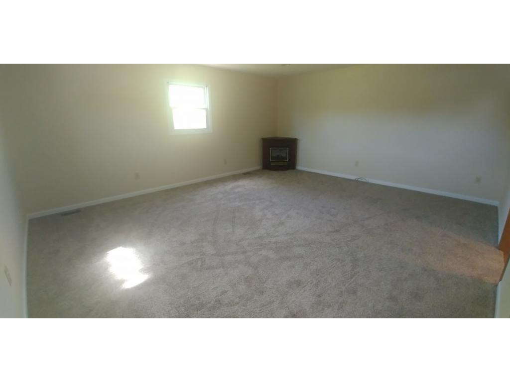 251 Price Road Elizabethton, TN 37643 - Photo 11 of 36 large master bedroom fp